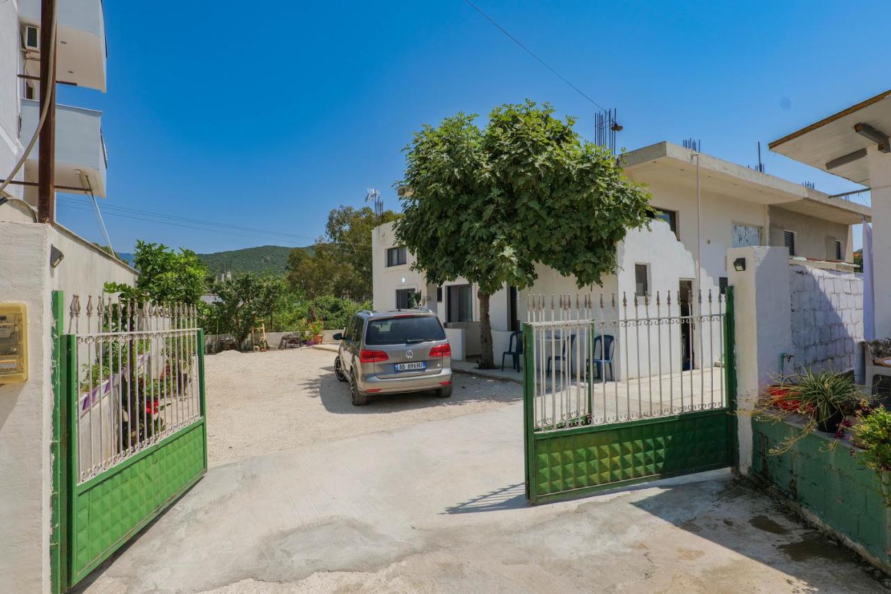 Vila Francesko Ksamil Bagian luar foto