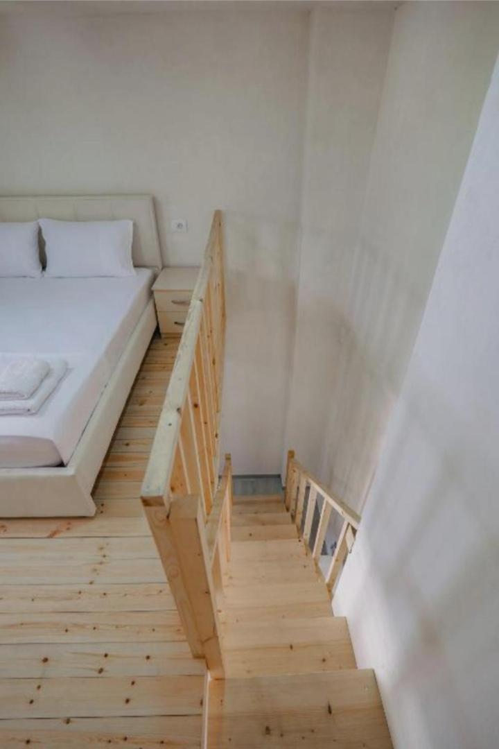 Vila Francesko Ksamil Bagian luar foto